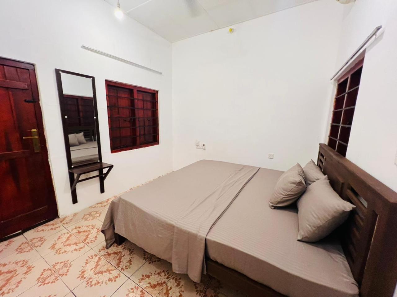 Little Fairy Home B&B Vịnh Arugam Ngoại thất bức ảnh