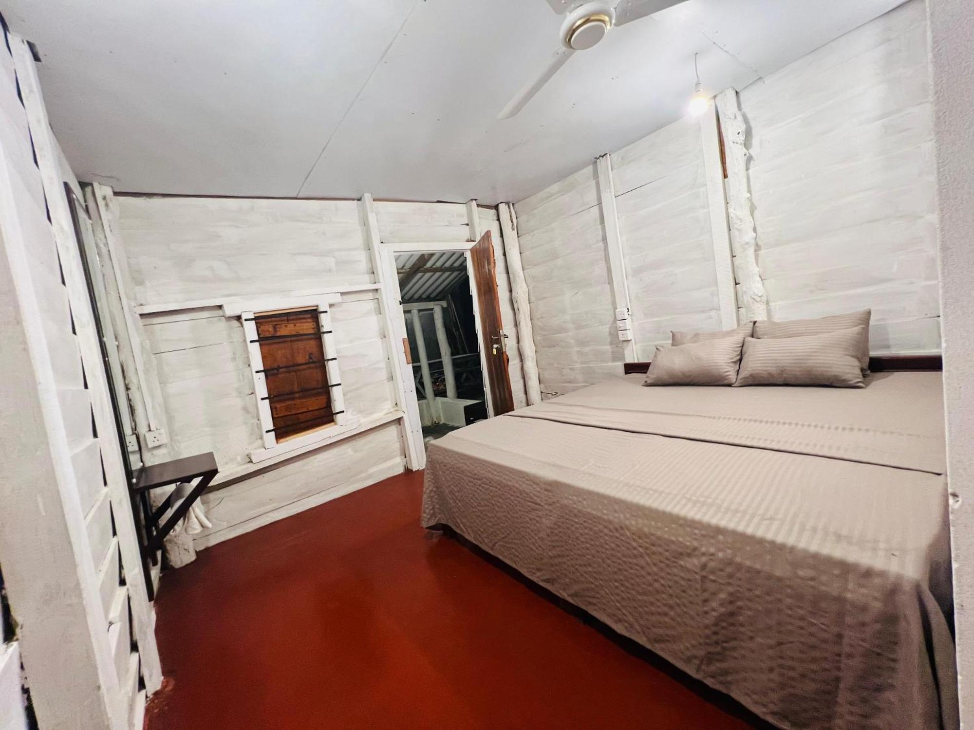 Little Fairy Home B&B Vịnh Arugam Ngoại thất bức ảnh