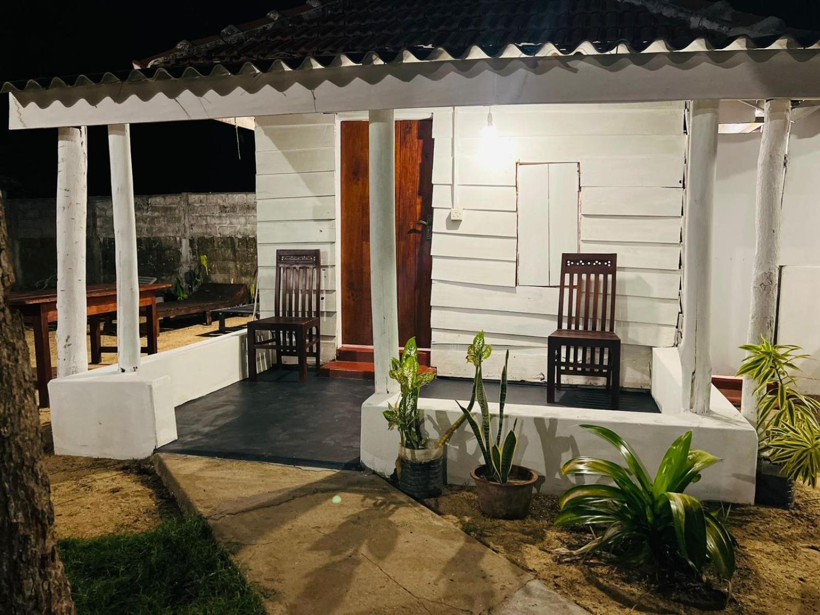 Little Fairy Home B&B Vịnh Arugam Ngoại thất bức ảnh