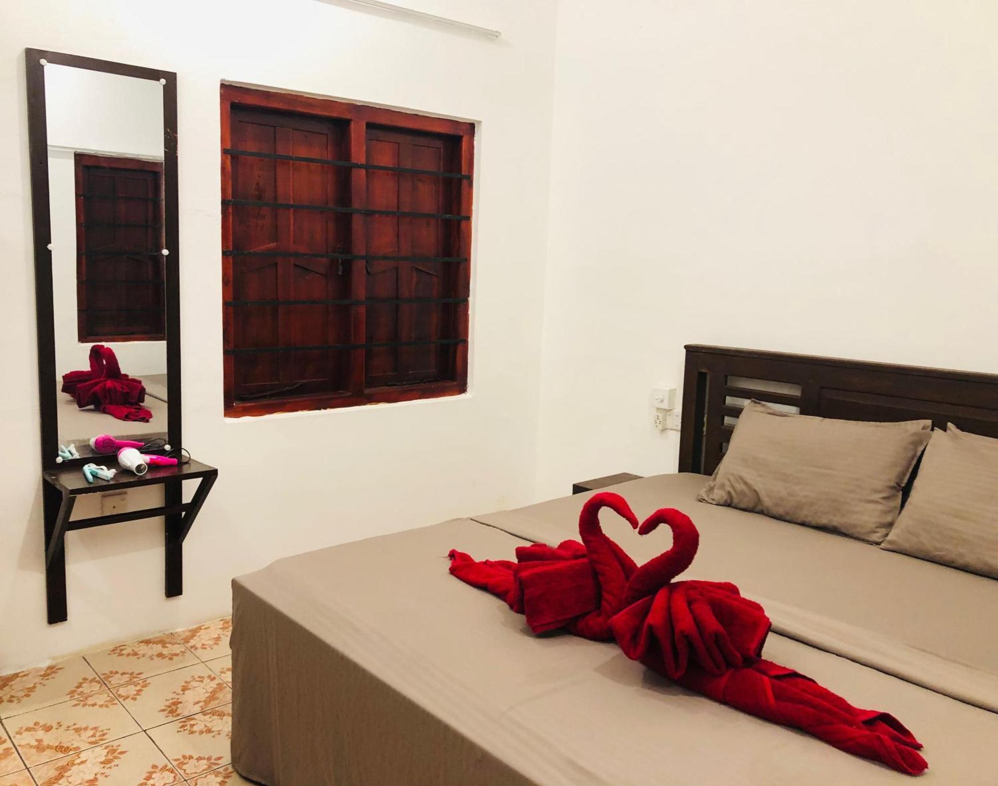 Little Fairy Home B&B Vịnh Arugam Ngoại thất bức ảnh