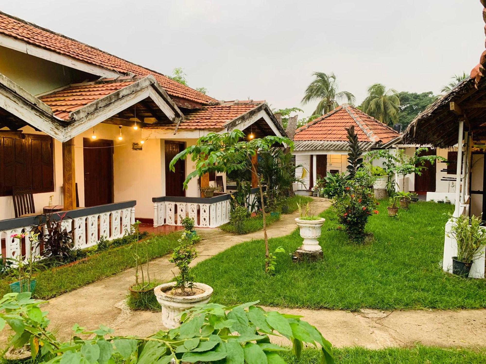 Little Fairy Home B&B Vịnh Arugam Ngoại thất bức ảnh